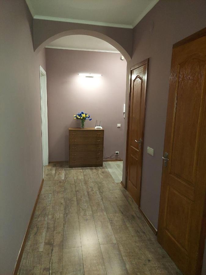 Apartment Sports Palace Просторная квартира рядом Дворец Спорта Харьков Экстерьер фото
